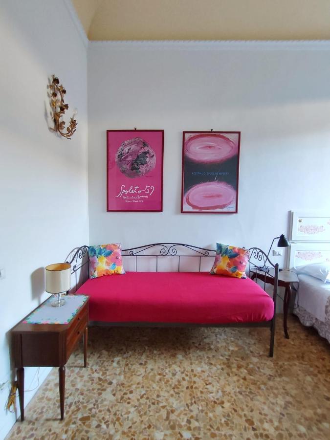 In The Center Of Florence Hotel ภายนอก รูปภาพ