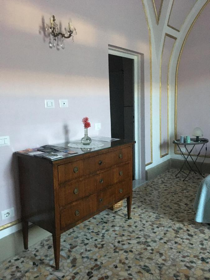 In The Center Of Florence Hotel ภายนอก รูปภาพ