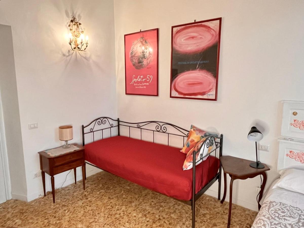 In The Center Of Florence Hotel ภายนอก รูปภาพ