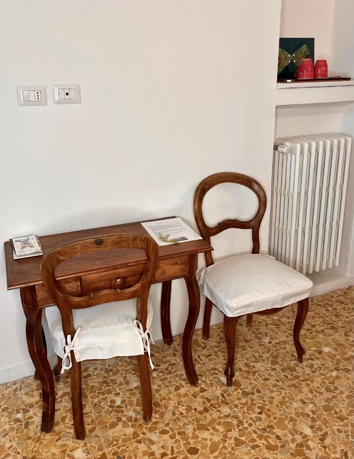 In The Center Of Florence Hotel ภายนอก รูปภาพ