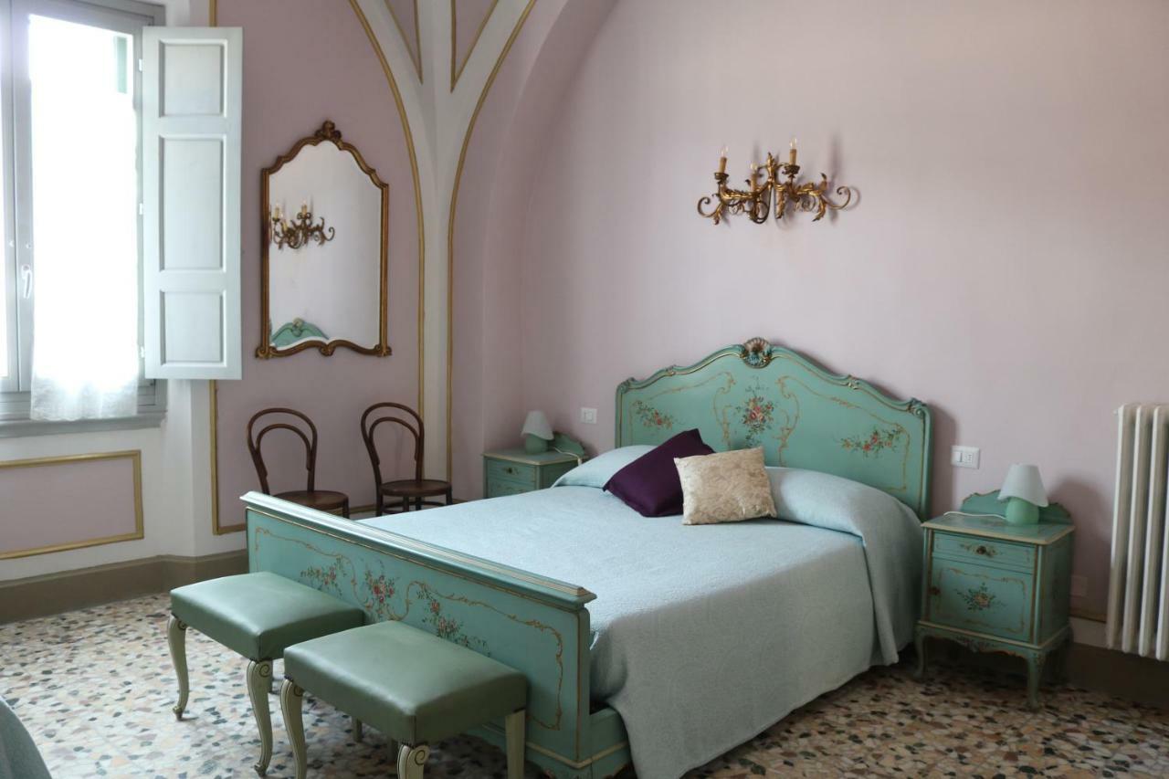 In The Center Of Florence Hotel ภายนอก รูปภาพ